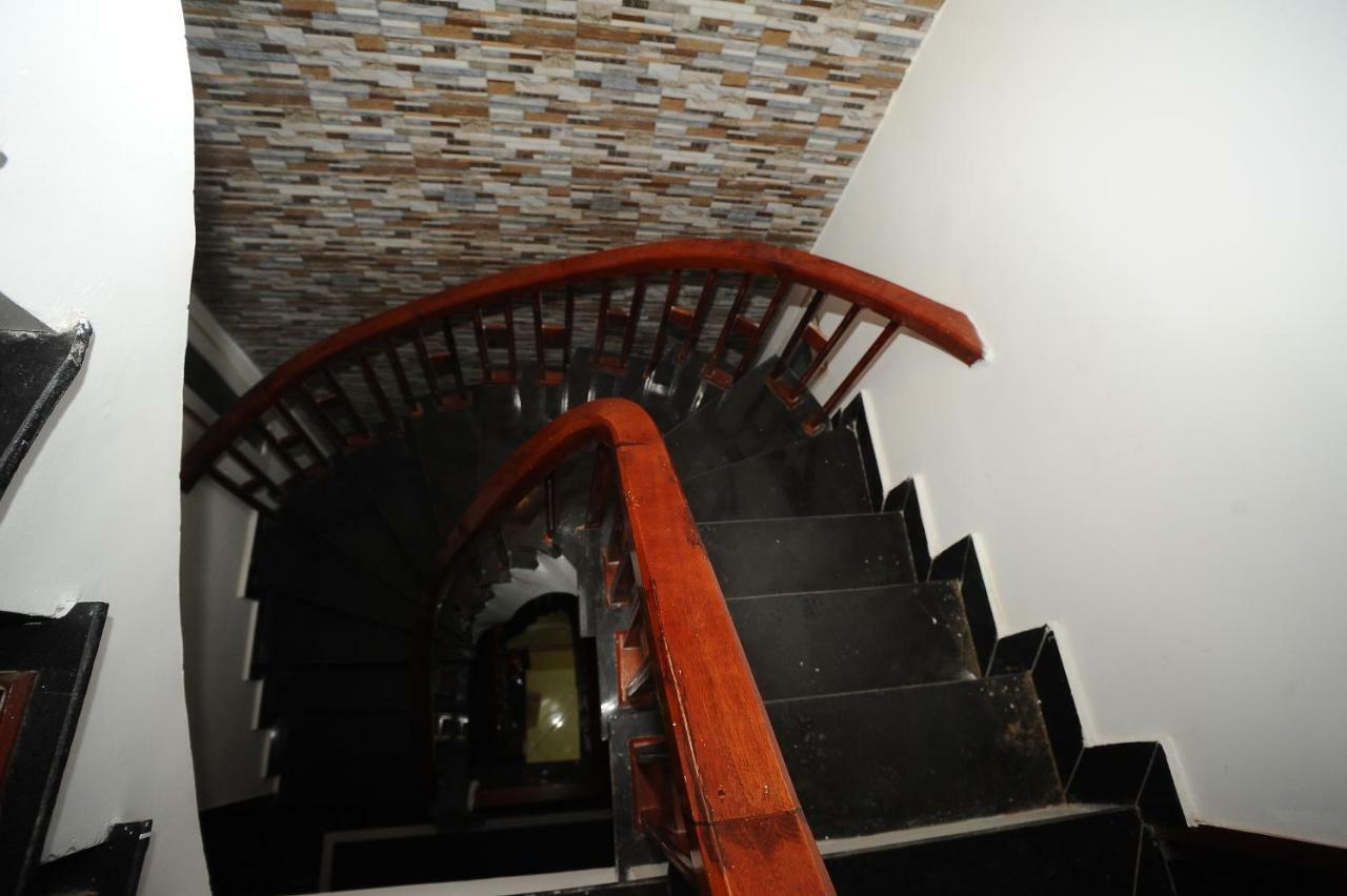 Ruby Lakeview Homestay Hanoi Exterior photo